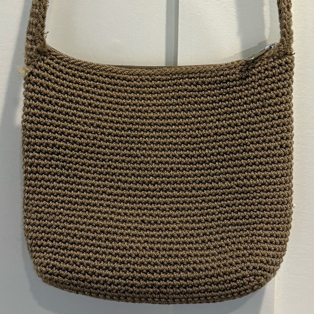 The Sak Classic Crossbody - fraying straps at seam/otherwise great condition